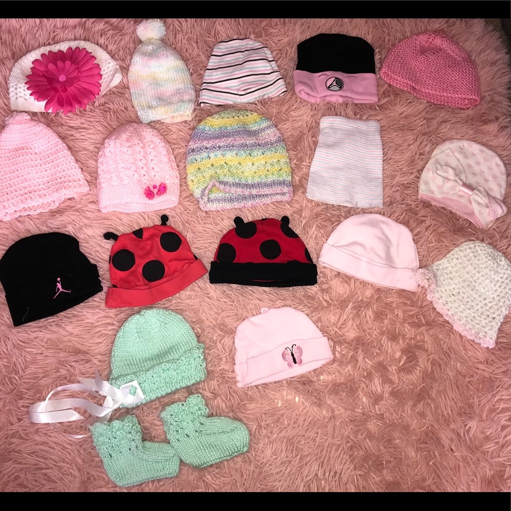 Bundle of 17 baby girls hats